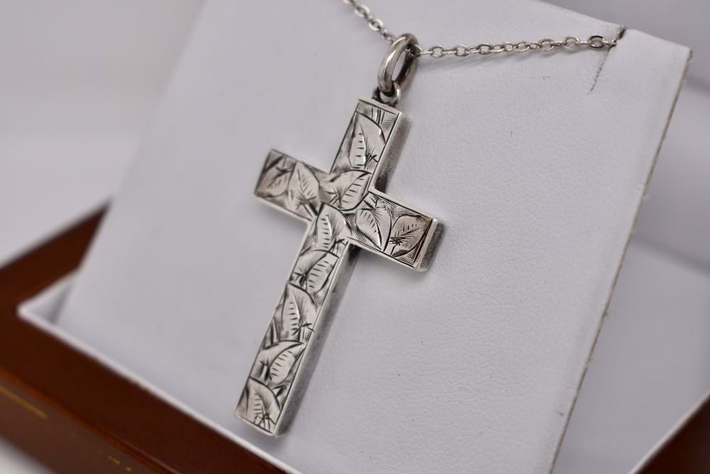 Engraved 2025 silver cross