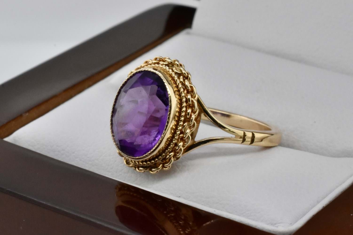 SOLD Vintage 9ct Yellow Gold 2.50ct Amethyst Ring L