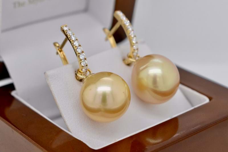 SOLD 18ct Yellow Gold 13-13.5mm Mid-Golden South Sea Pearl Earring ...
