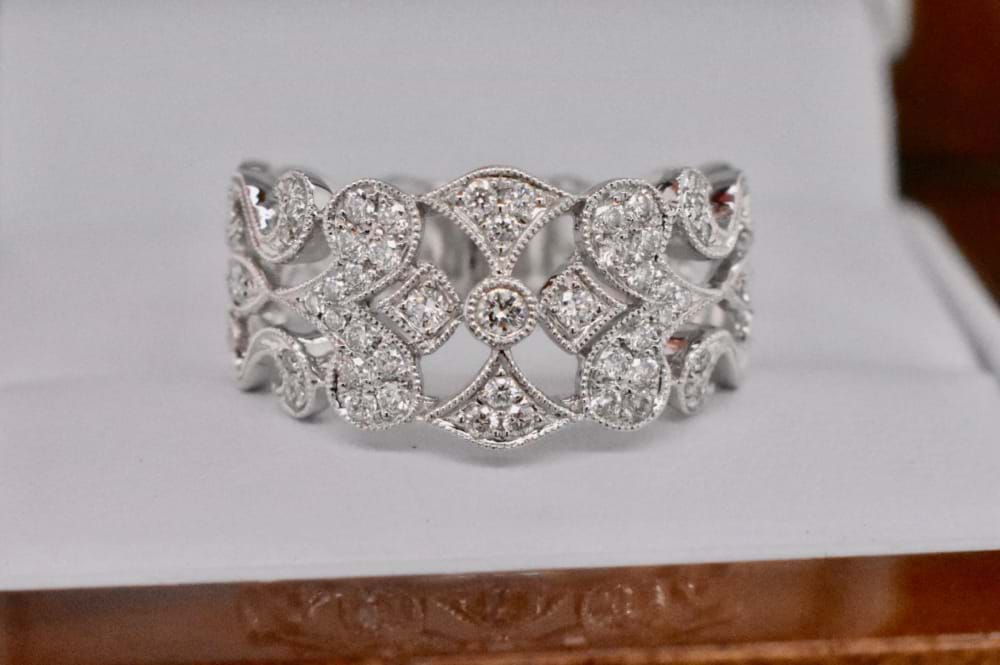 Wide diamond bands deals