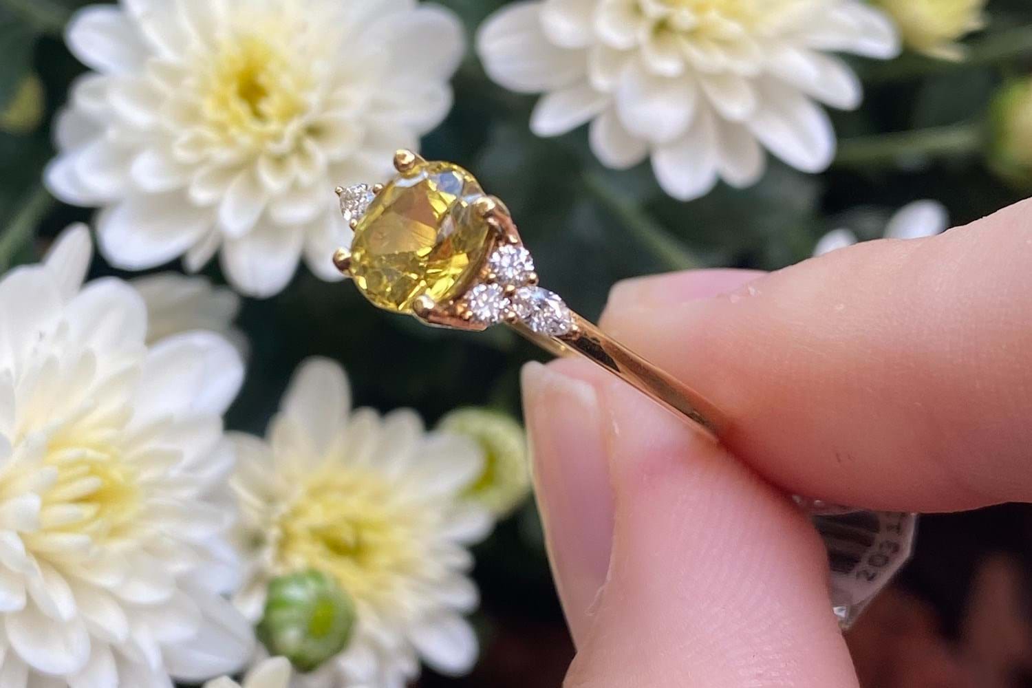 Yellow sapphire yellow hot sale gold ring
